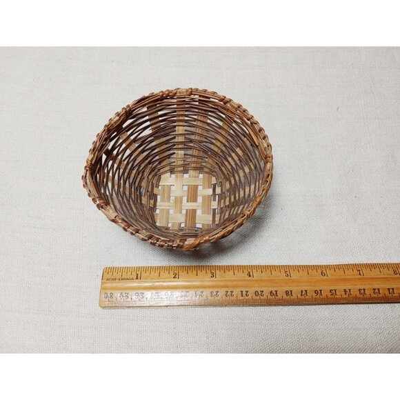 Natural woven baskets, Bundle, Cute baskets for organizing small items - Picture 5 of 13